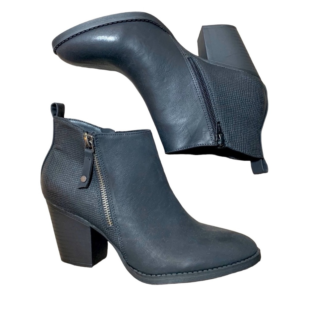 black boots womens size 8.5 | Womens black booties